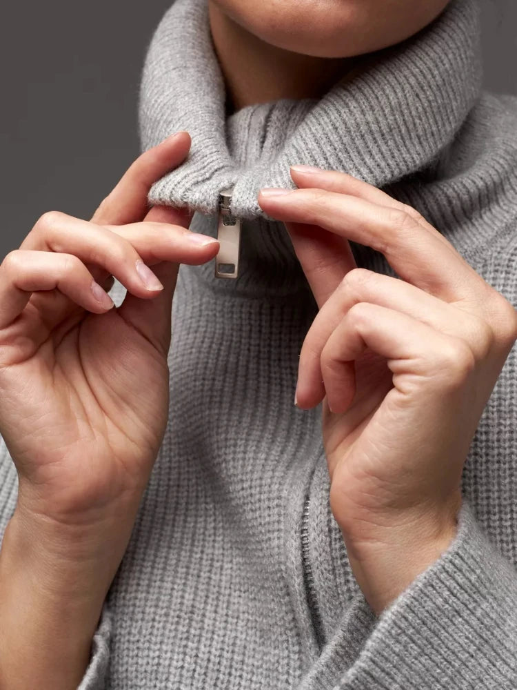 Oversized Women's Knitted Sweater with Zipper and Lapel – Casual Autumn Jumper for Comfortable Layering 4