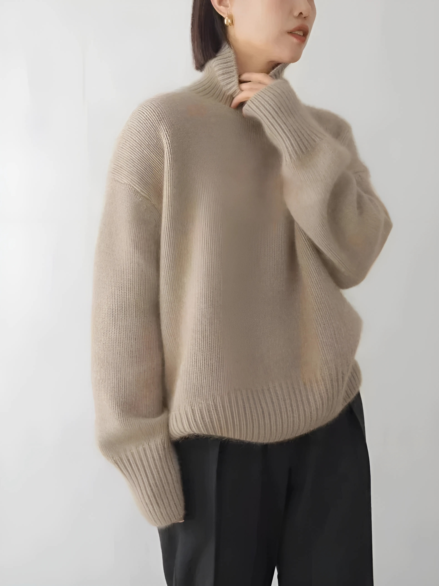 Women's Cashmere Turtleneck Sweater Beige